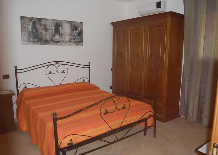 Parcomonsignore Oda ve Kahvaltı 3*